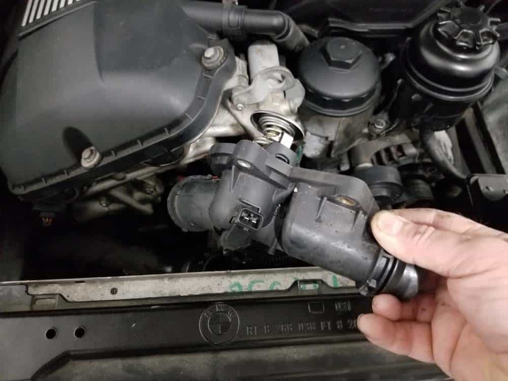 See U0862 repair manual